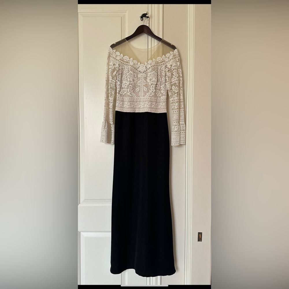 Tadashi Shoji - Idalia Crochet Bodice Gown